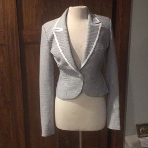 2B.rych seersucker blazer